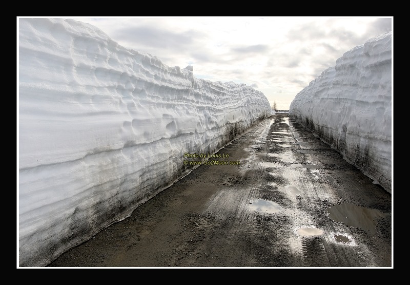Snow Wall